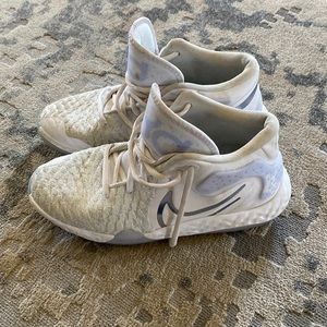 Nike KD Youth size 6y.